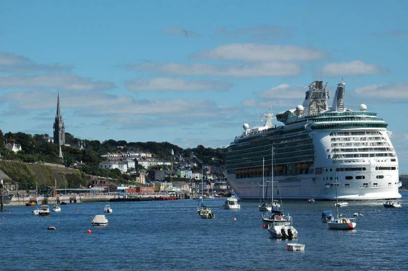 Watersedge Hotel Cobh Eksteriør bilde
