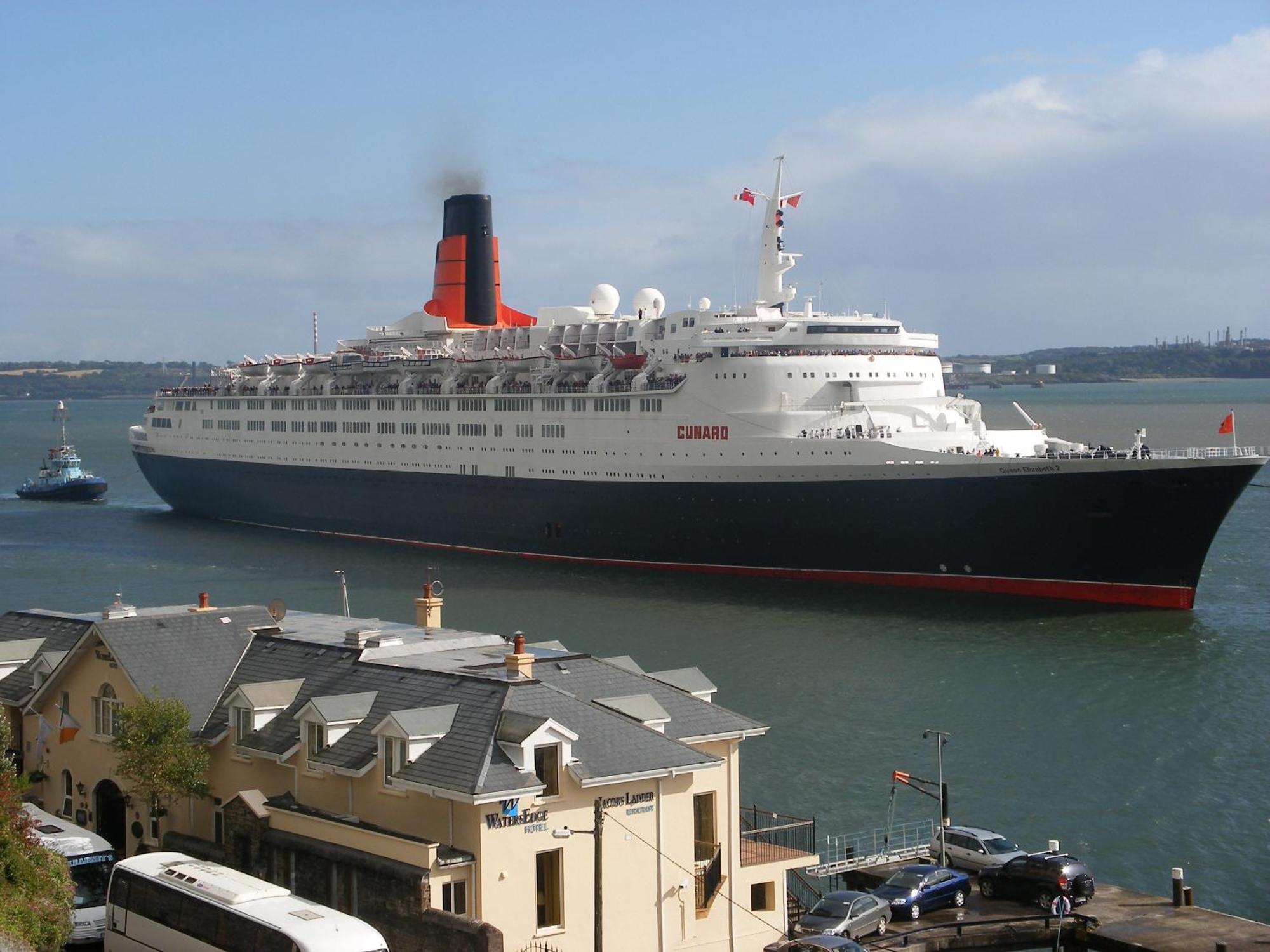 Watersedge Hotel Cobh Eksteriør bilde