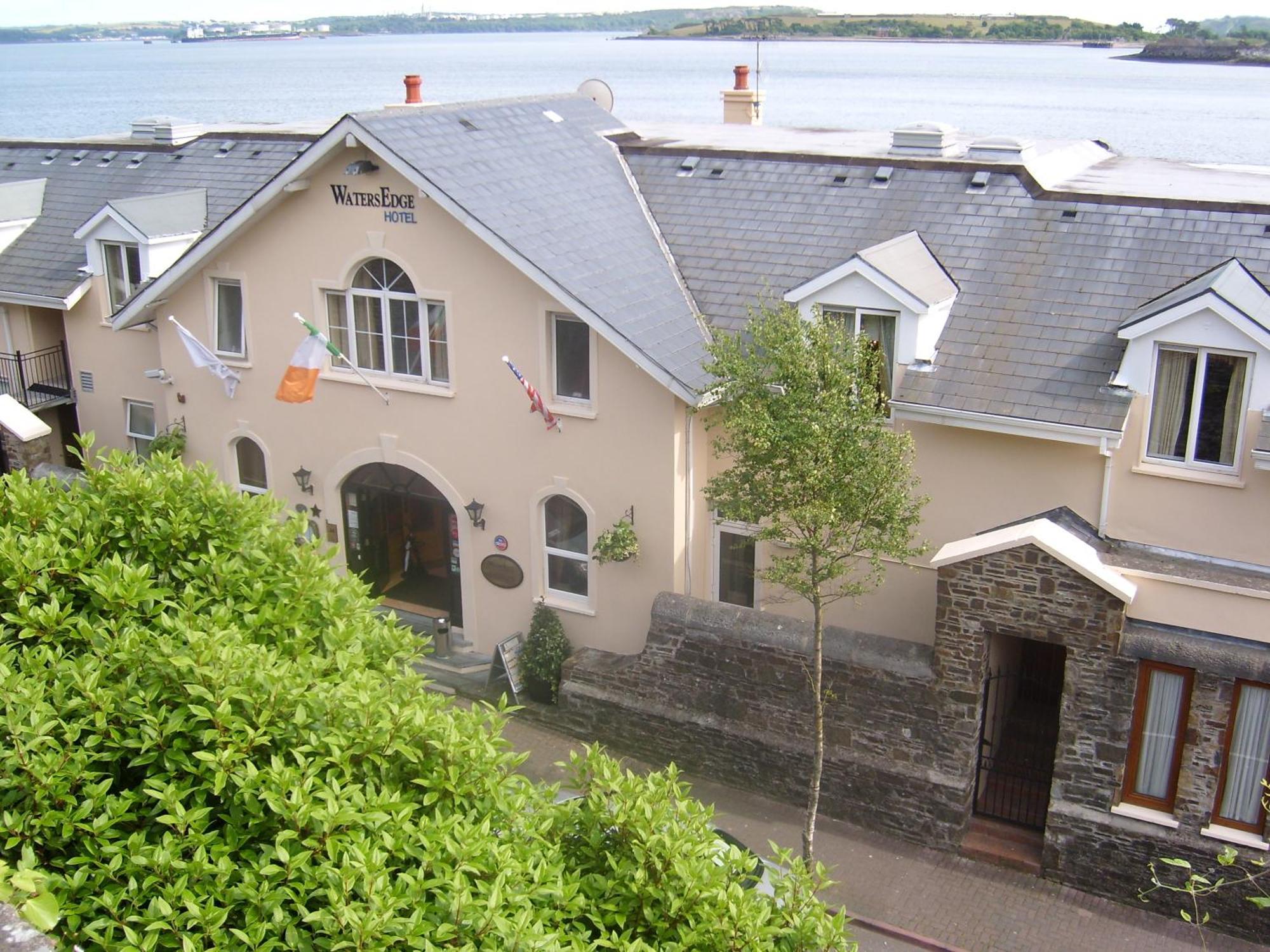 Watersedge Hotel Cobh Eksteriør bilde