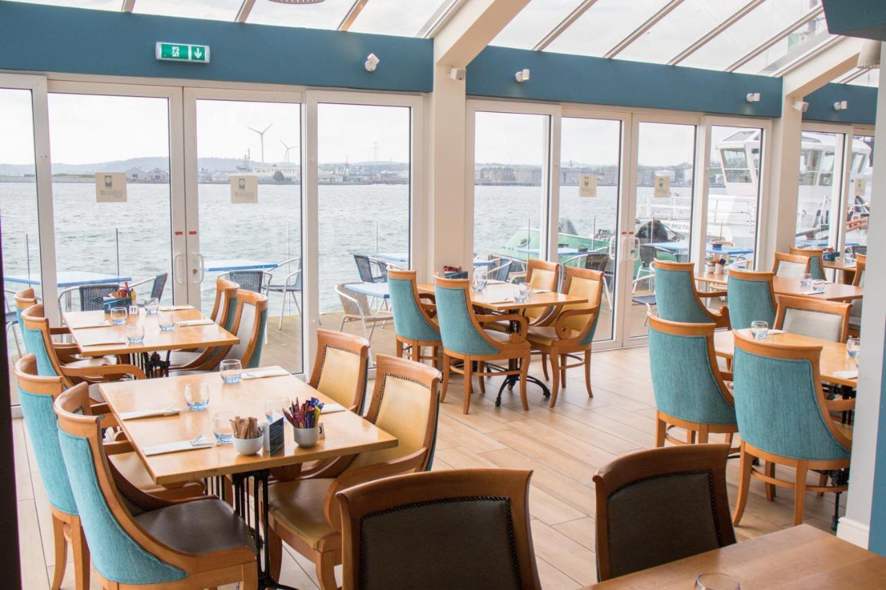 Watersedge Hotel Cobh Eksteriør bilde