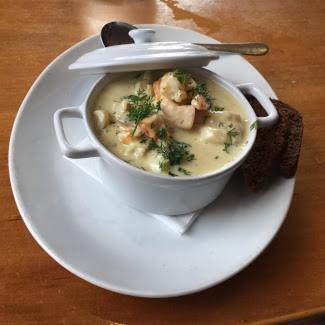 Watersedge Hotel Cobh Eksteriør bilde